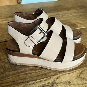 Naturalizer Platform Sandals